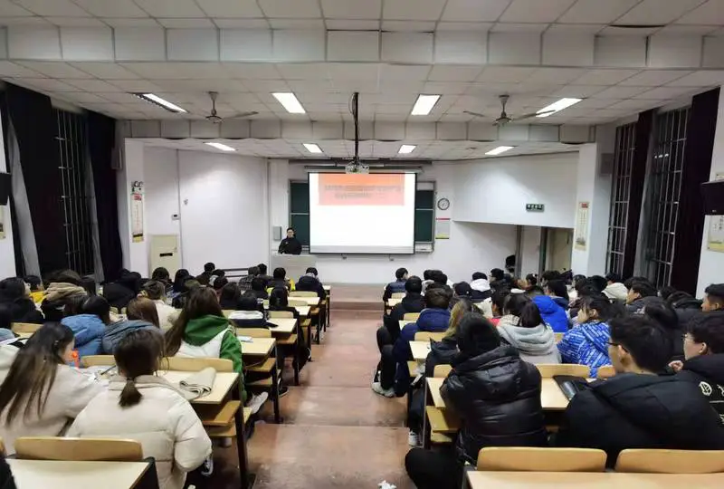 控卫如何通过视频学习提高技术水平_2
