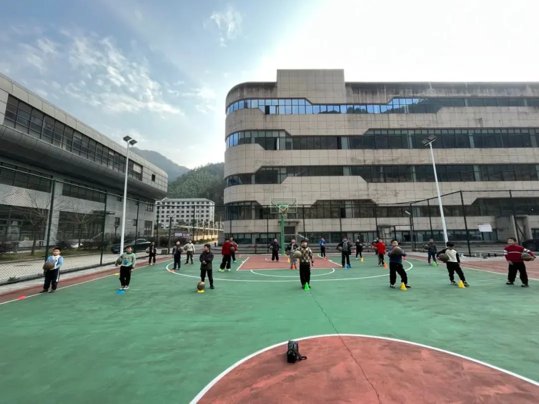篮球训练营招生朋友圈宣传文案_0